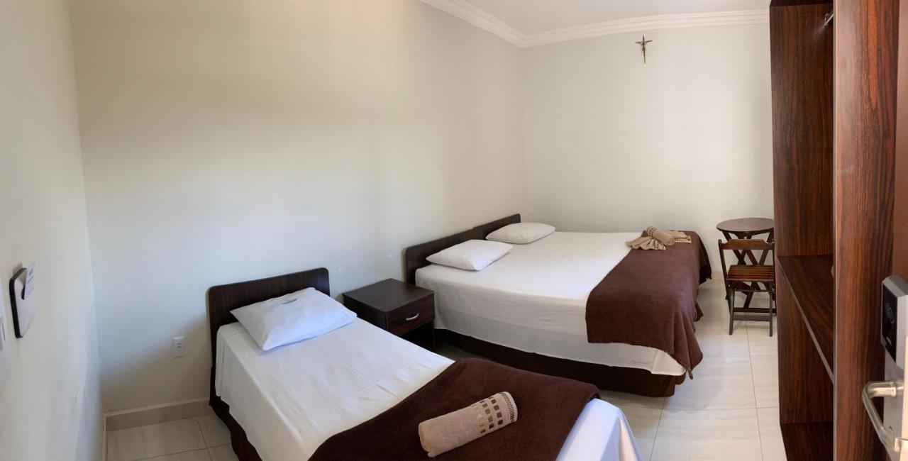 Hotel Da Rainha Cachoeira Paulista Exterior photo
